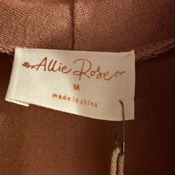 Blush top - Picture 4 of 5